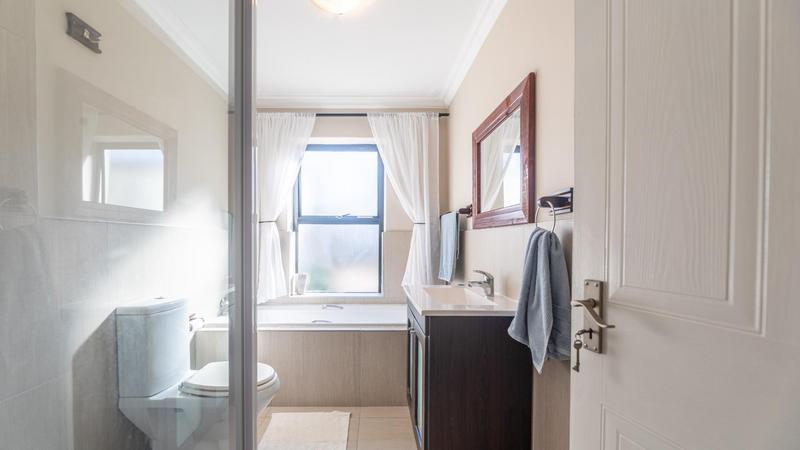 3 Bedroom Property for Sale in Atlantic Beach Golf Estate Western Cape